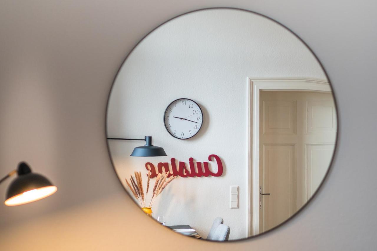 Schwarzlins Loftraum - Stilvolles Apartment Mit Smart Tv, Netflix, Disney Plus, Schnellem Wlan, Parken, Nespresso Sankt Ingbert Eksteriør bilde