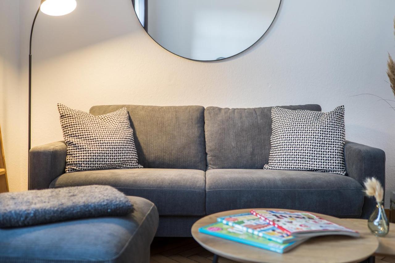 Schwarzlins Loftraum - Stilvolles Apartment Mit Smart Tv, Netflix, Disney Plus, Schnellem Wlan, Parken, Nespresso Sankt Ingbert Eksteriør bilde